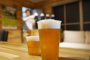 浅草橋ビール工場で4種のビール飲み放題、1人3000円で持ち込み自由のプチパーティがお得すぎ！